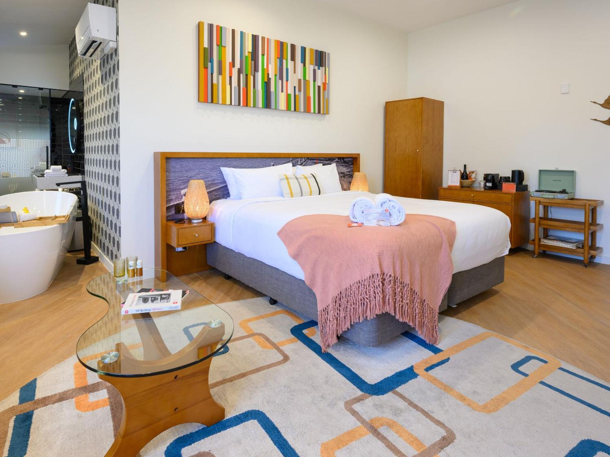 ホテル Ohtel オークランド エクステリア 写真 A room at the hotel