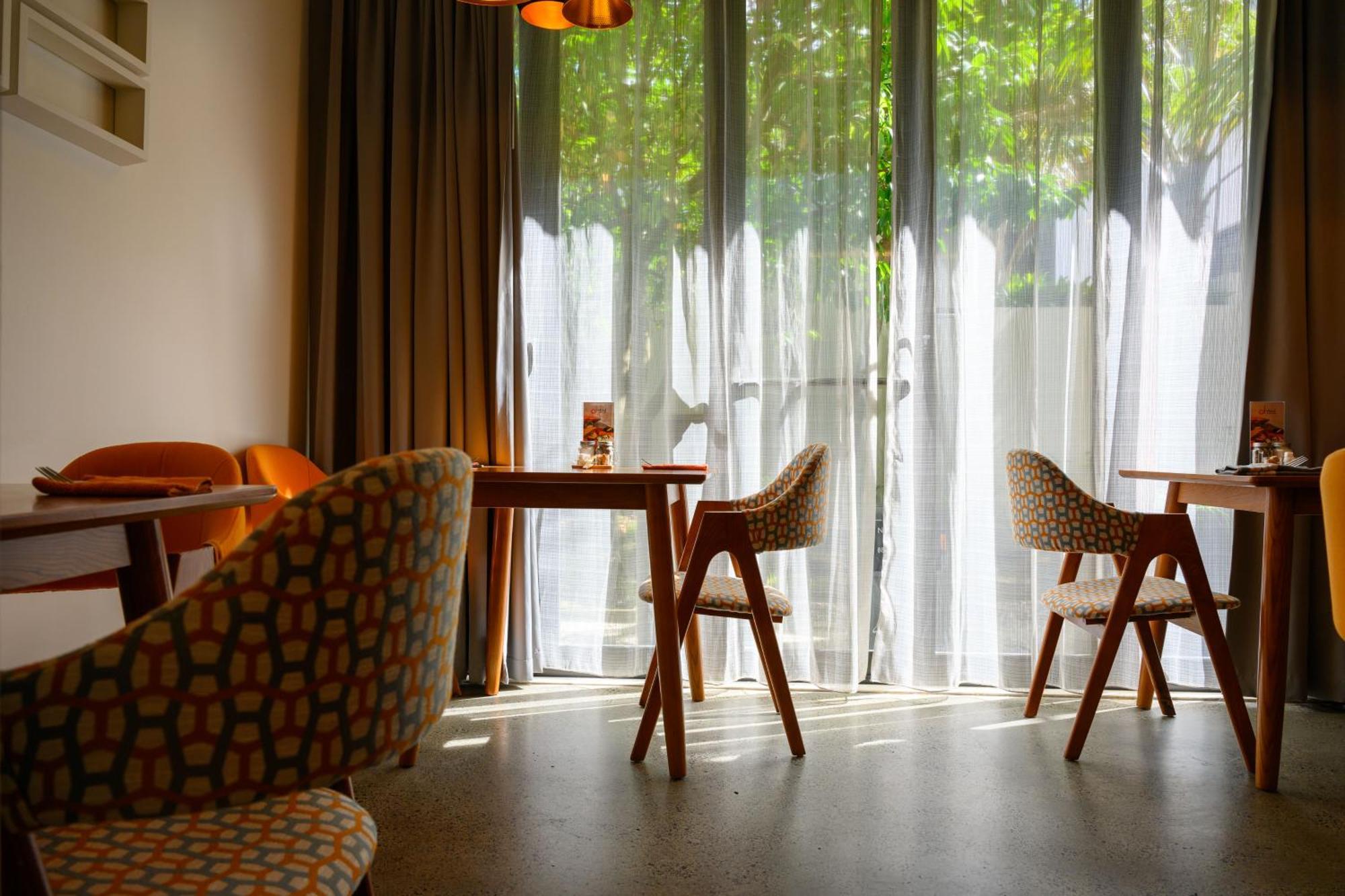 ホテル Ohtel オークランド エクステリア 写真 Interior of a house