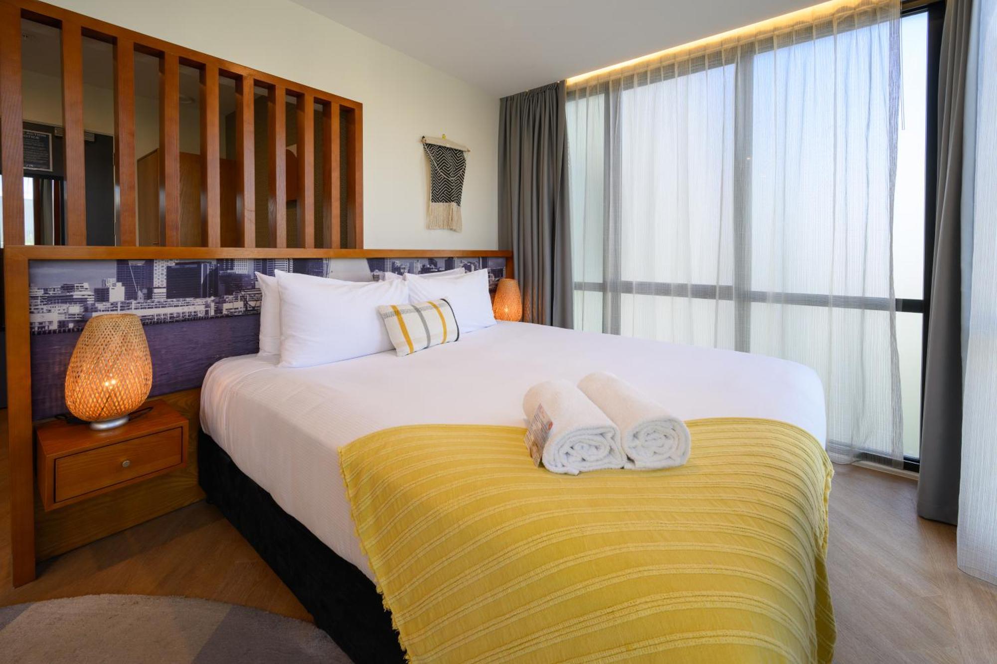 ホテル Ohtel オークランド エクステリア 写真 A bedroom at the hotel